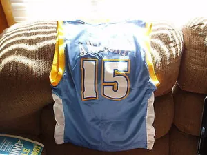 DENVER NUGGETS CARMELO ANTHONY REEBOK  BASKETBALL JERSEY SIZE MED YOUTH